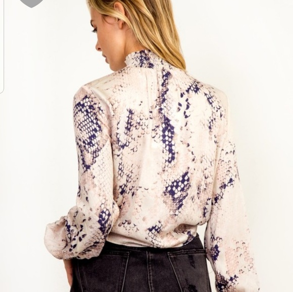 Snakeskin Top - Picture 2 of 4